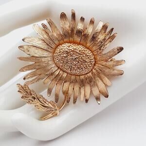 Vintage Marvella Signed Sunflower Brooch - 2 3/4 Inches, Gold Plated